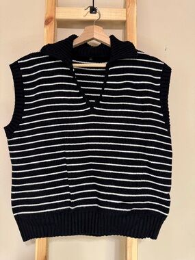 Striped Black & White Knit Vest Sleeveless Sweater